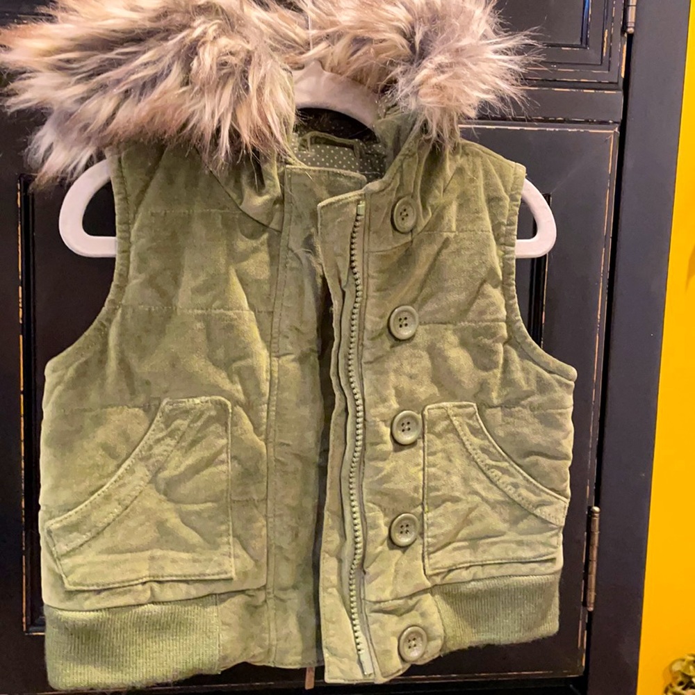 Baby Gap Girls Velvet fur hooded vest